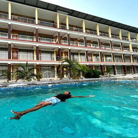 Royal Villa Beach Resort Govind Nagar Kültér fotó
